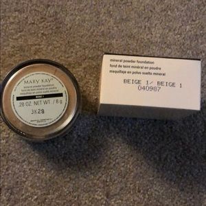 Mineral powder foundation